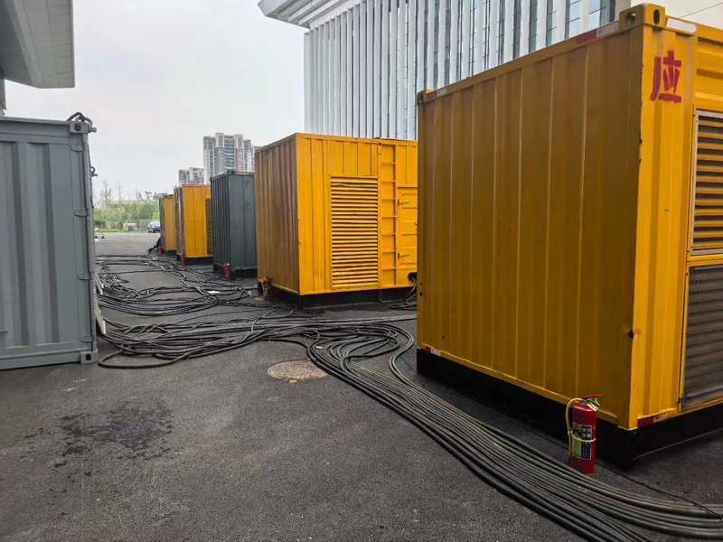 阿勒泰不同季节柴油发电机组保养有哪些注意事项?