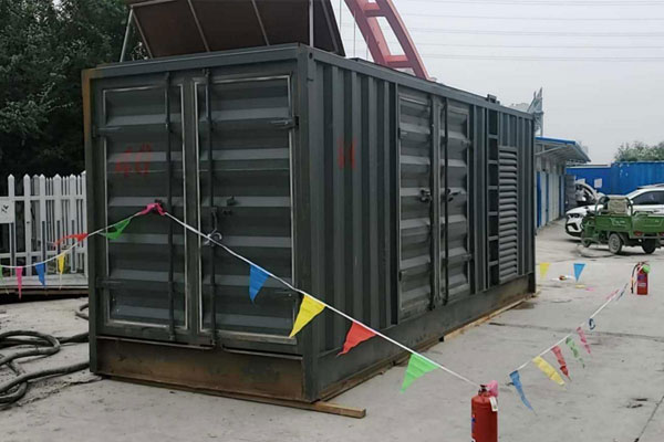 阿勒泰发电机租赁空气滤清器多久更换一次？